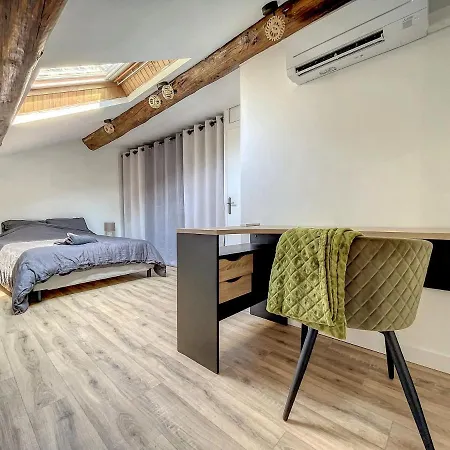 Apartment Au Coeur Ardechois - Avec Terrasse Ombragee